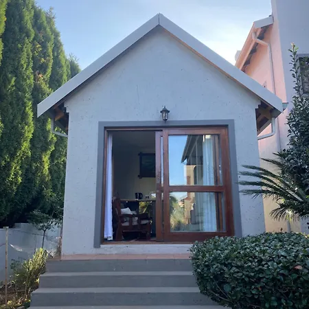 Stay In Woodhill Golf Estate Near Pretoria East Hospital Exterior photo